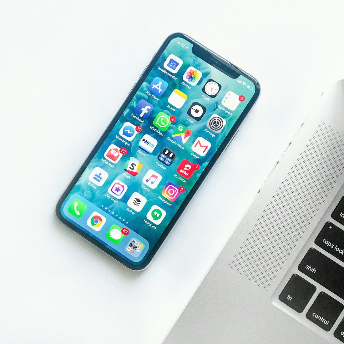 世界杯竞猜网站 APP 赛程与赛事列表界面示意